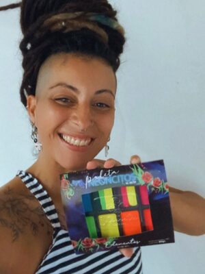 Paleta Neoncitos by Val Bolten